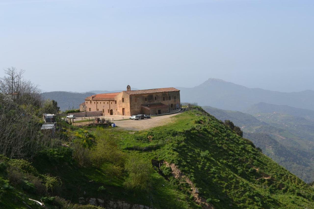 Casa Panoramica Castelverde San Mauro Castelverde エクステリア 写真